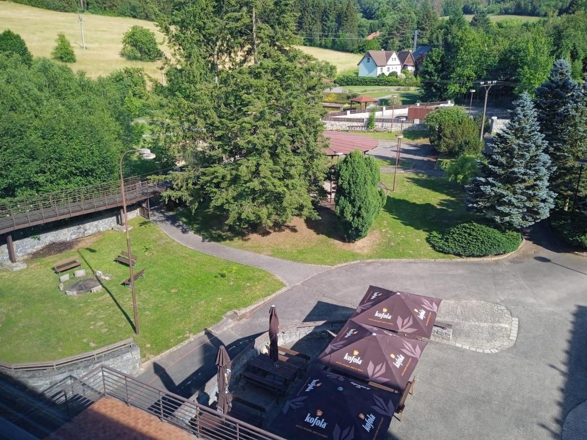 Hotel Forestyma Hodonin Bagian luar foto