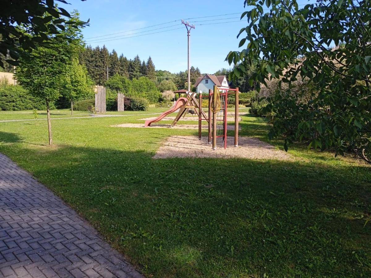 Hotel Forestyma Hodonin Bagian luar foto